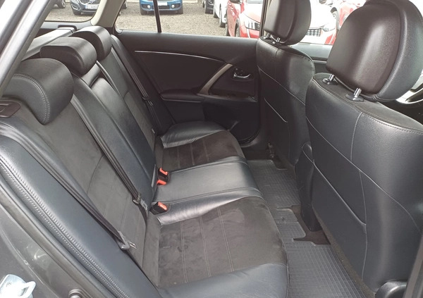 Toyota Avensis cena 32999 przebieg: 299000, rok produkcji 2013 z Czerniejewo małe 172